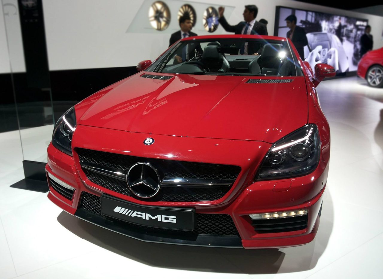 Mercedes, czyli motoryzacyjny luksus o wielu obliczach. Czy warto postawić na używane modele?